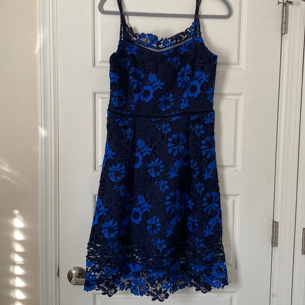 T. Tahari Floral Dress Size 8 NWT